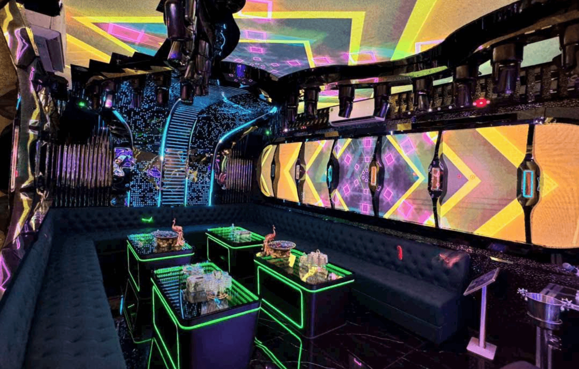 Karaoke Monaco（龙宫系） 店铺首图